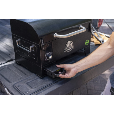 PORTABLE BATTERY POWERED WOOD PELLET GRILL